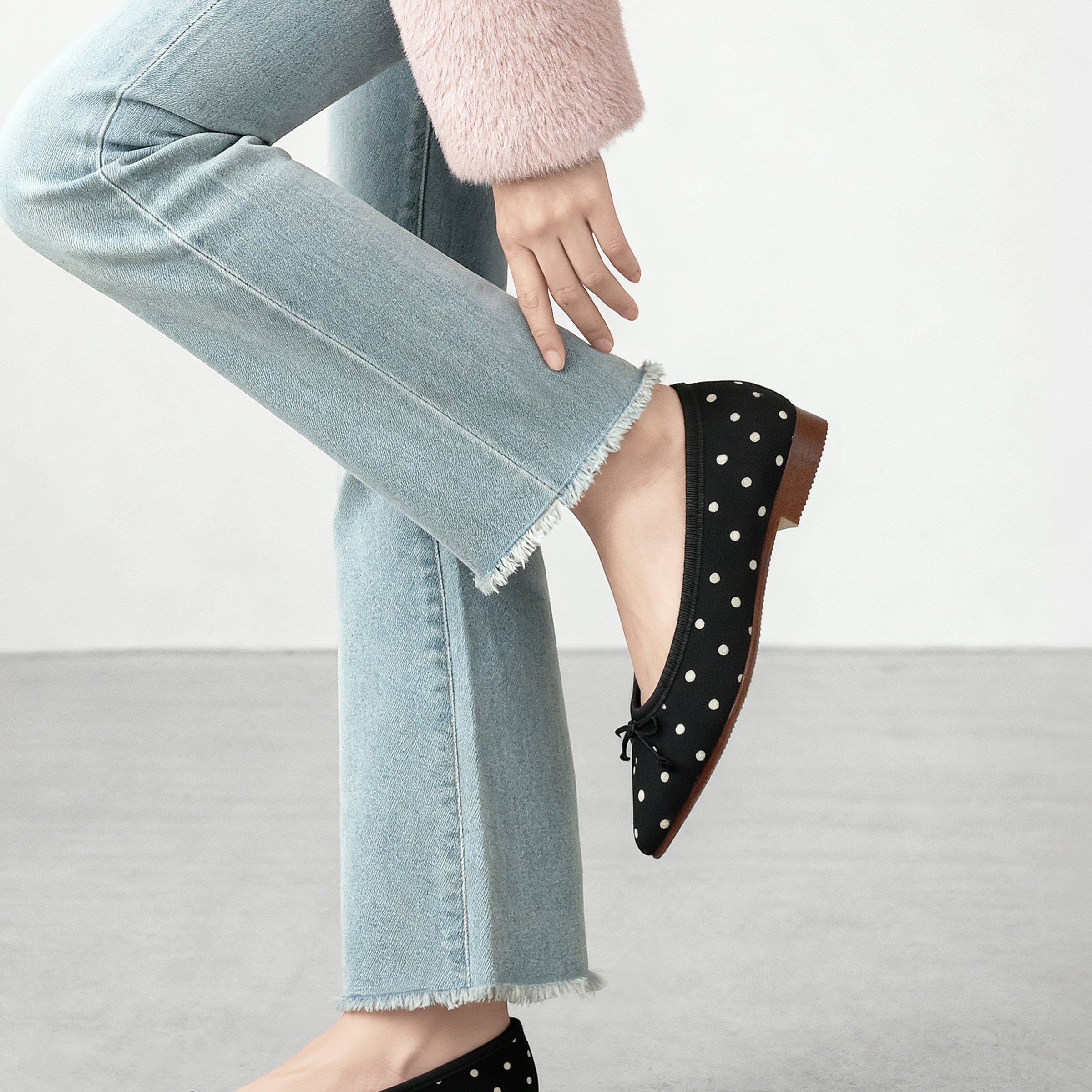 2026SSBI：ポインテッドトゥ フラット バレエシューズ（1333）ブラック