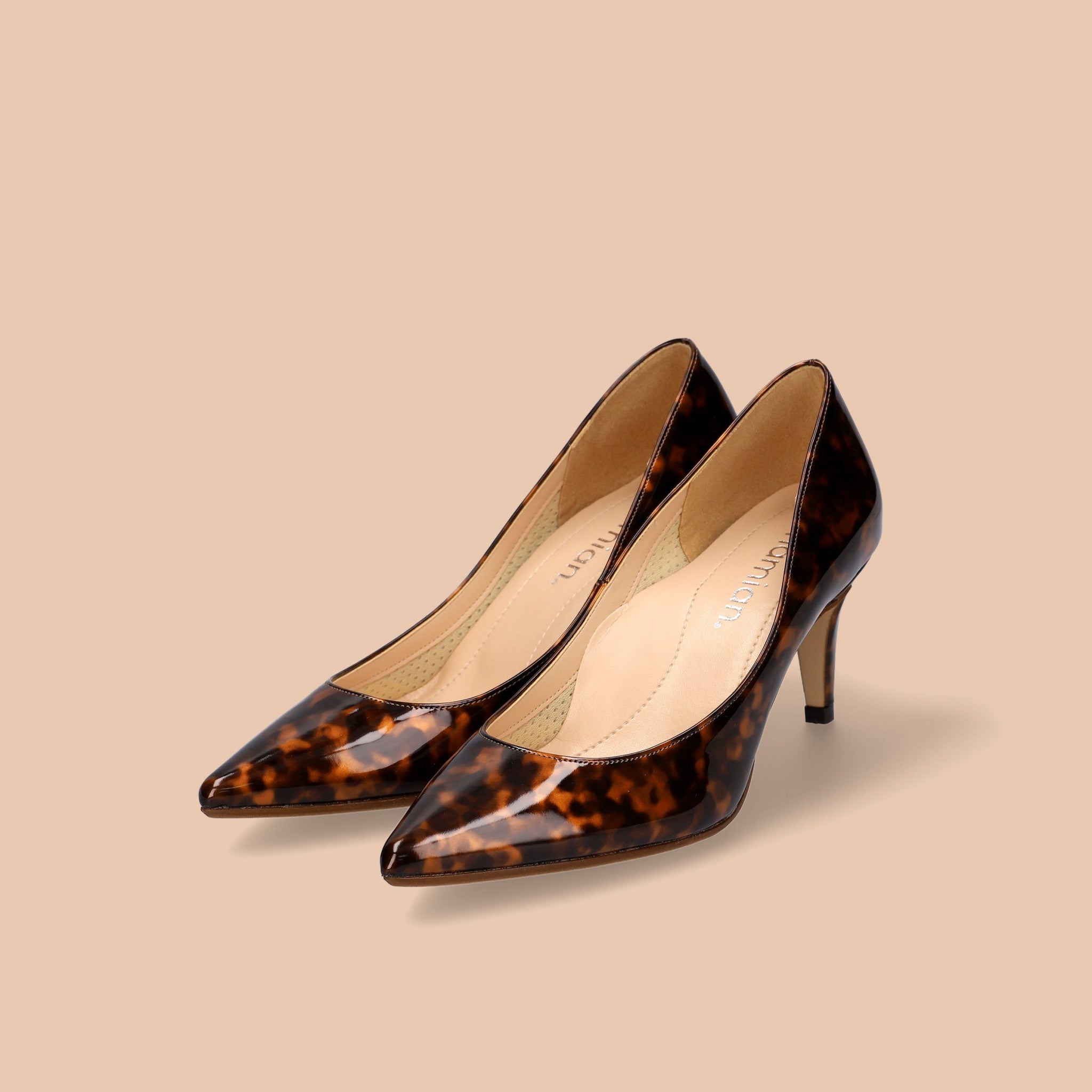 50%OFF：iCoN COLORS：ポインテッドトゥ エナメル パンプス（C76531