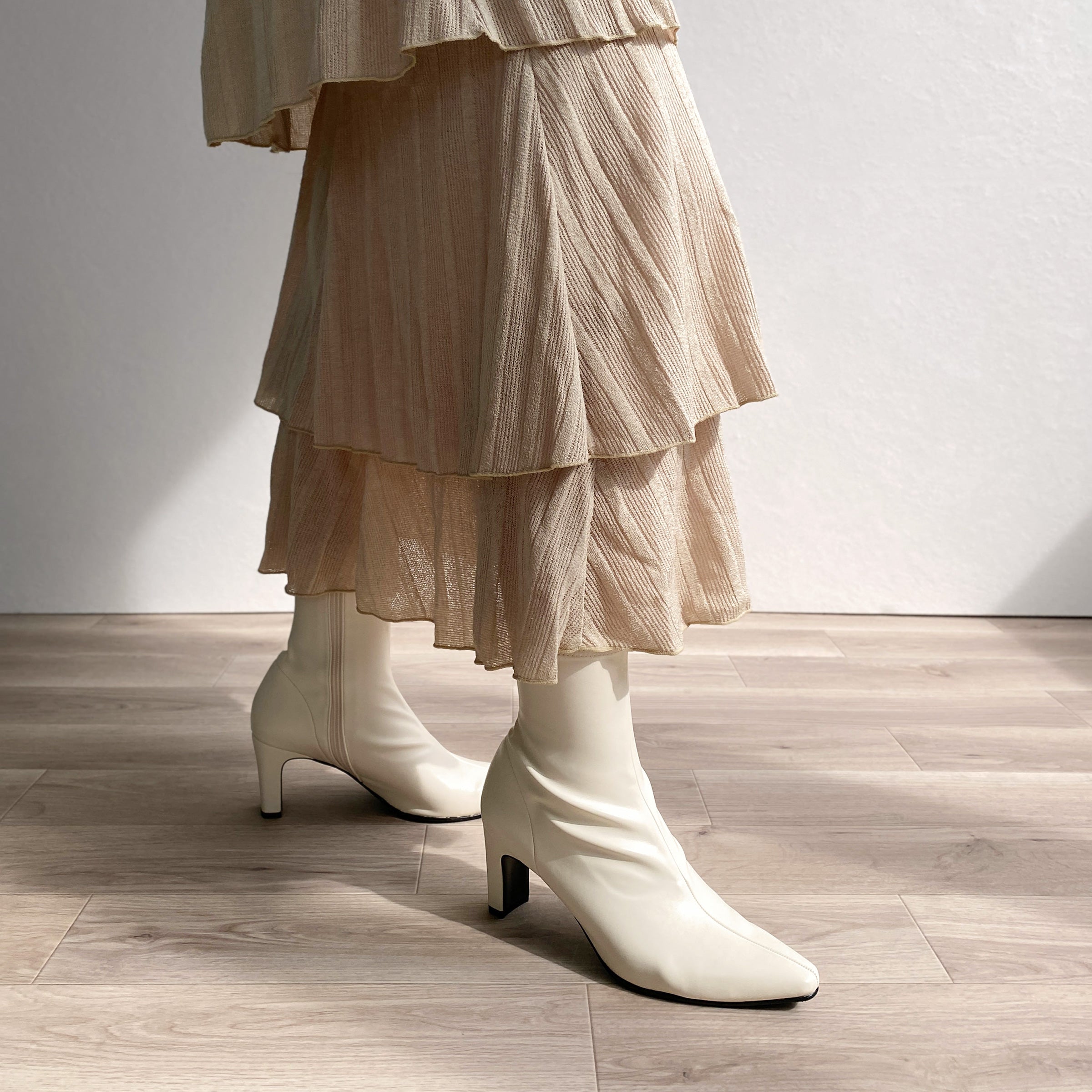 スクエア　7本 50%OFF：スクエアトゥ ストレッチブーツ（7357）アイボリー – mamian