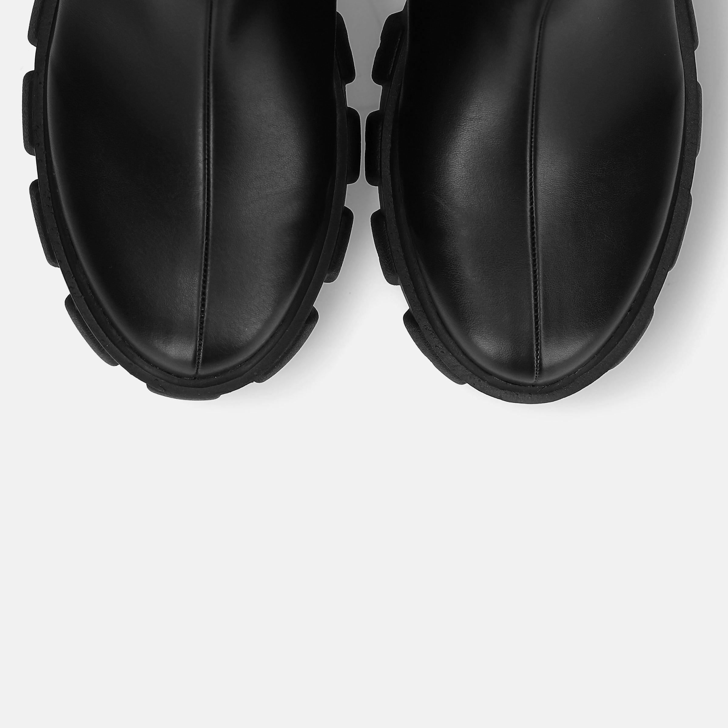 50%OFF：トラックソール チェルシーブーツ（3817）ブラック – mamian