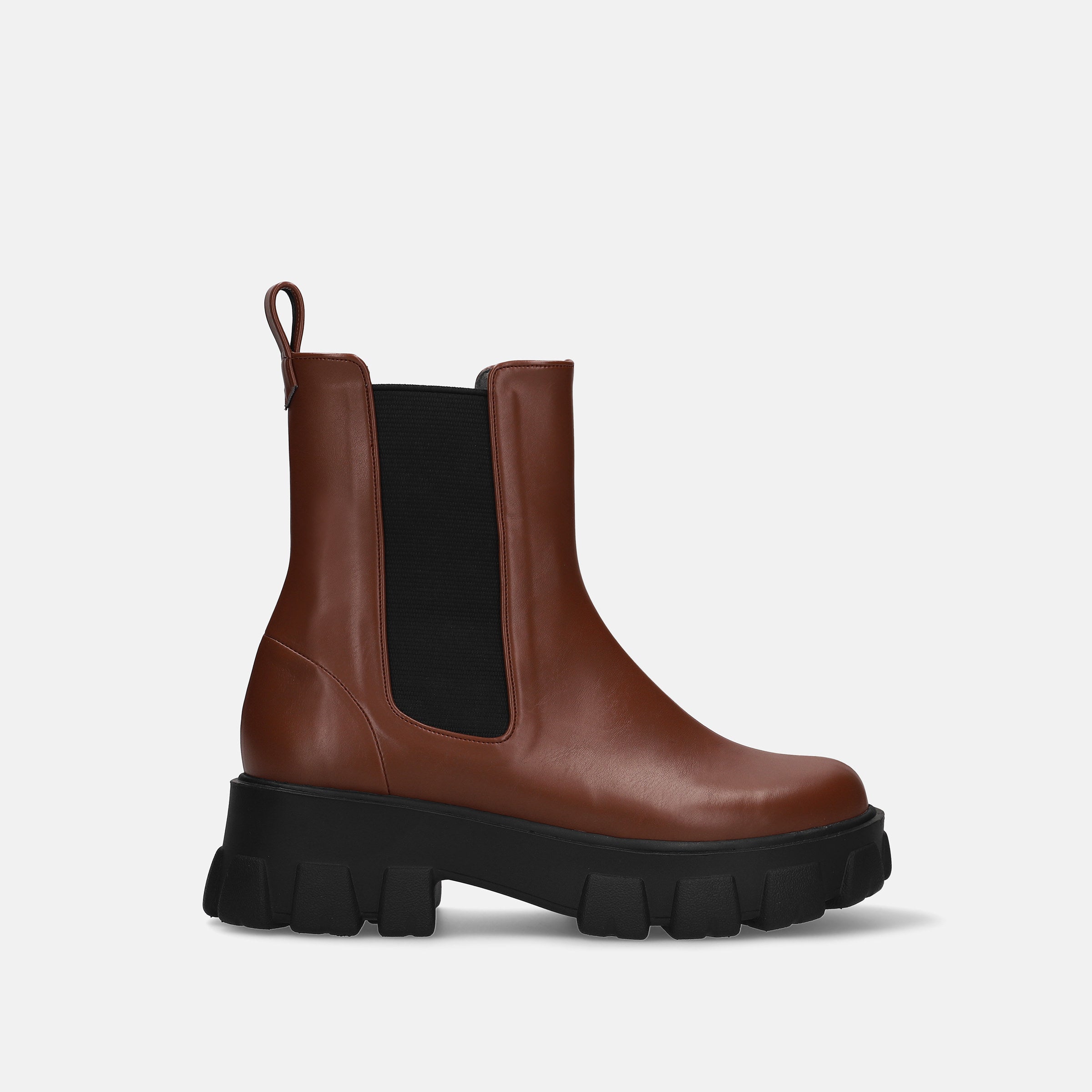 ラストワン50%OFF：トラックソール チェルシーブーツ（3817）ブラウン