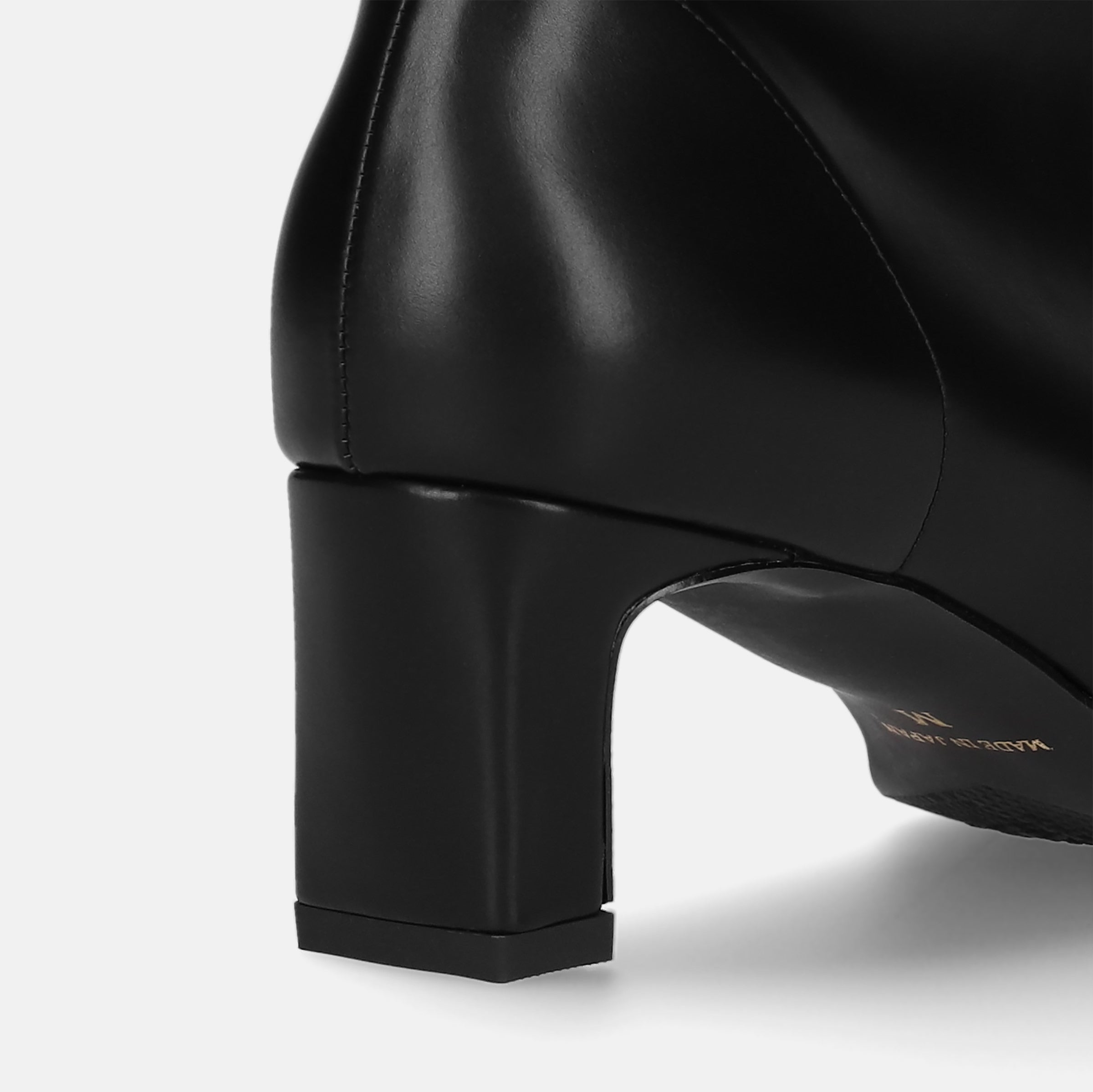 ラストワン60%OFF：ワイドスクエアトゥ ショートブーツ（5400