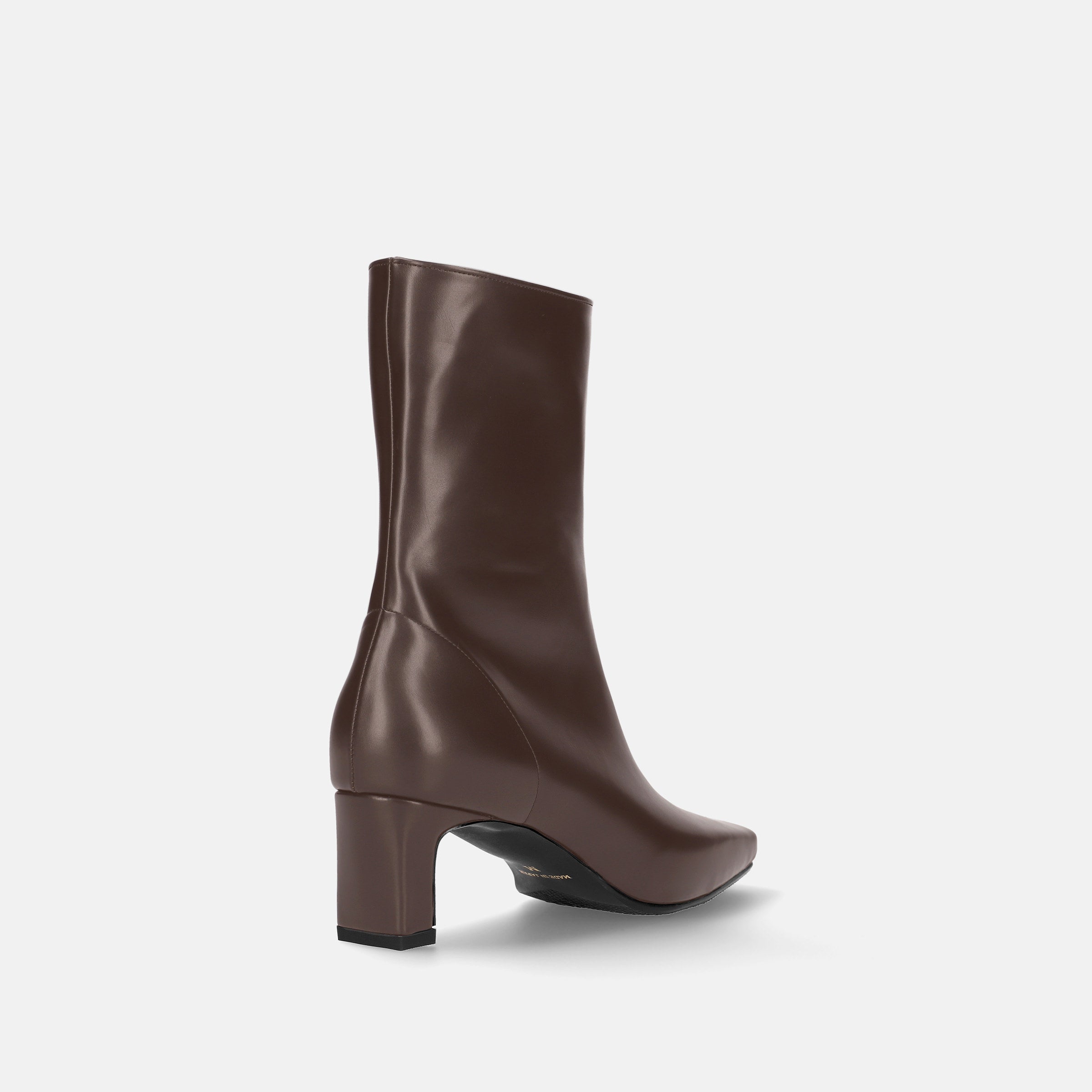 ラストワン60%OFF：ワイドスクエアトゥ ショートブーツ（5400）D