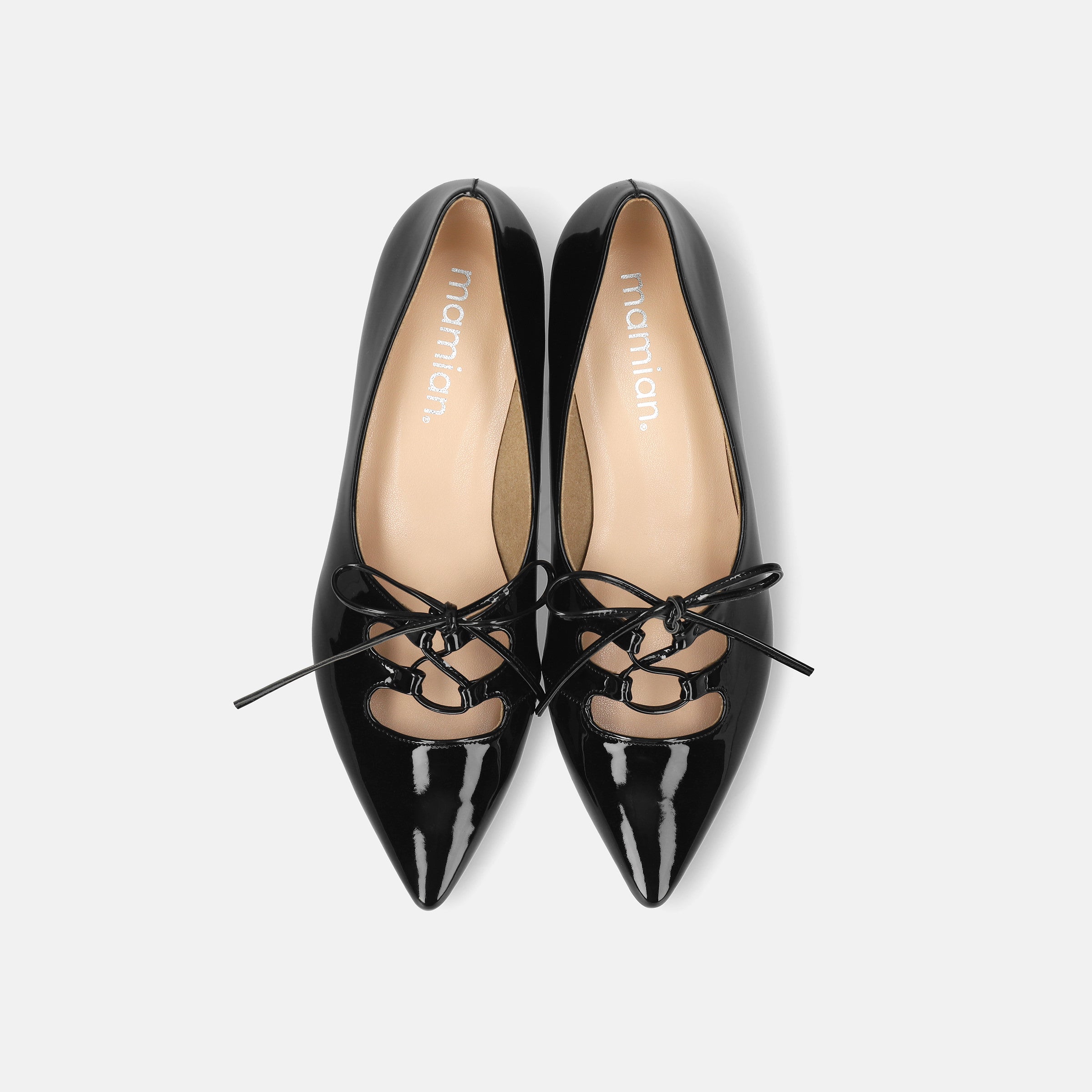 値下げしました【美品】猫さんのフラットシューズ 予約：レースアップ フラットシューズ（m17068）ブラックE – mamian