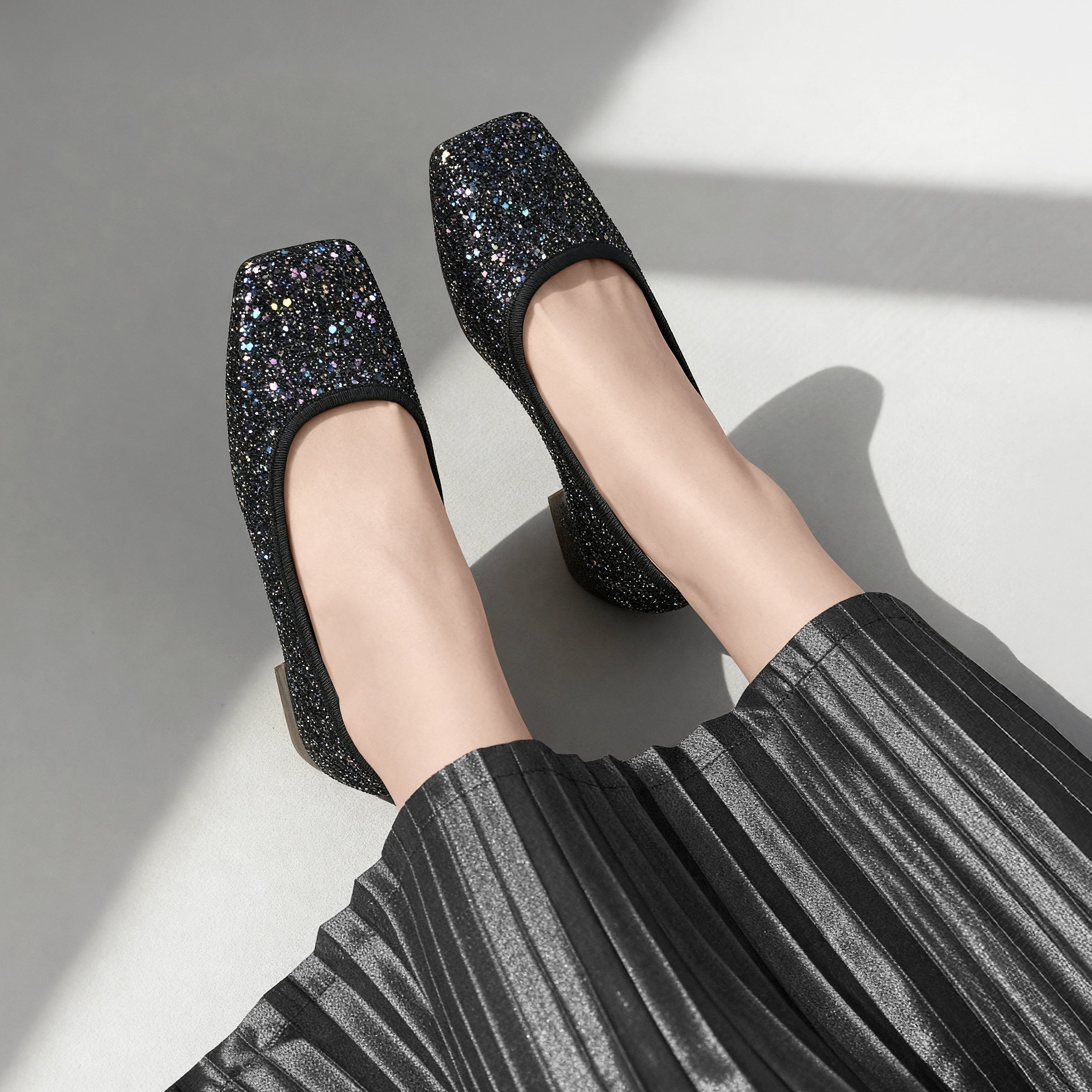 ダイアナ グリッター フラットシューズ　クラシカルフラットシューズ Amazon | [ダイアナ] ローヒール・フラットシューズ 日本製 黒