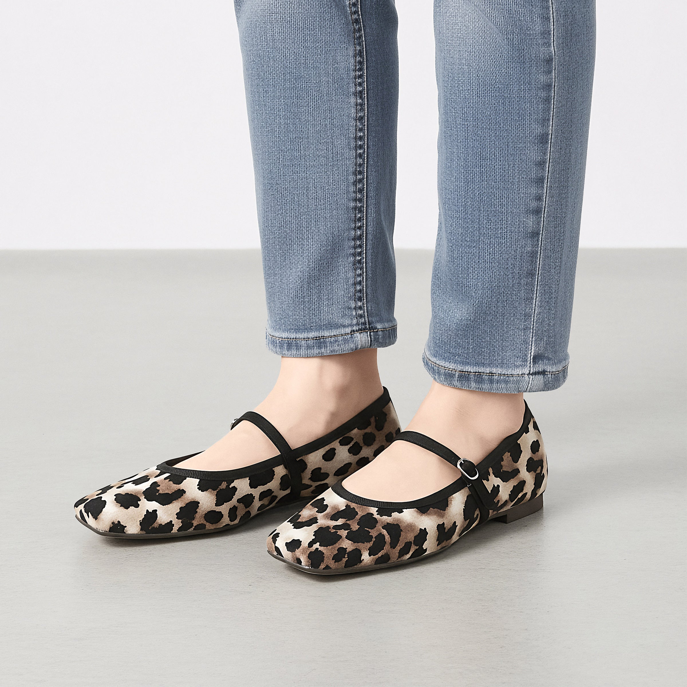 予約：2025AW：スクエアトゥ メリージェーン フラット（m10310