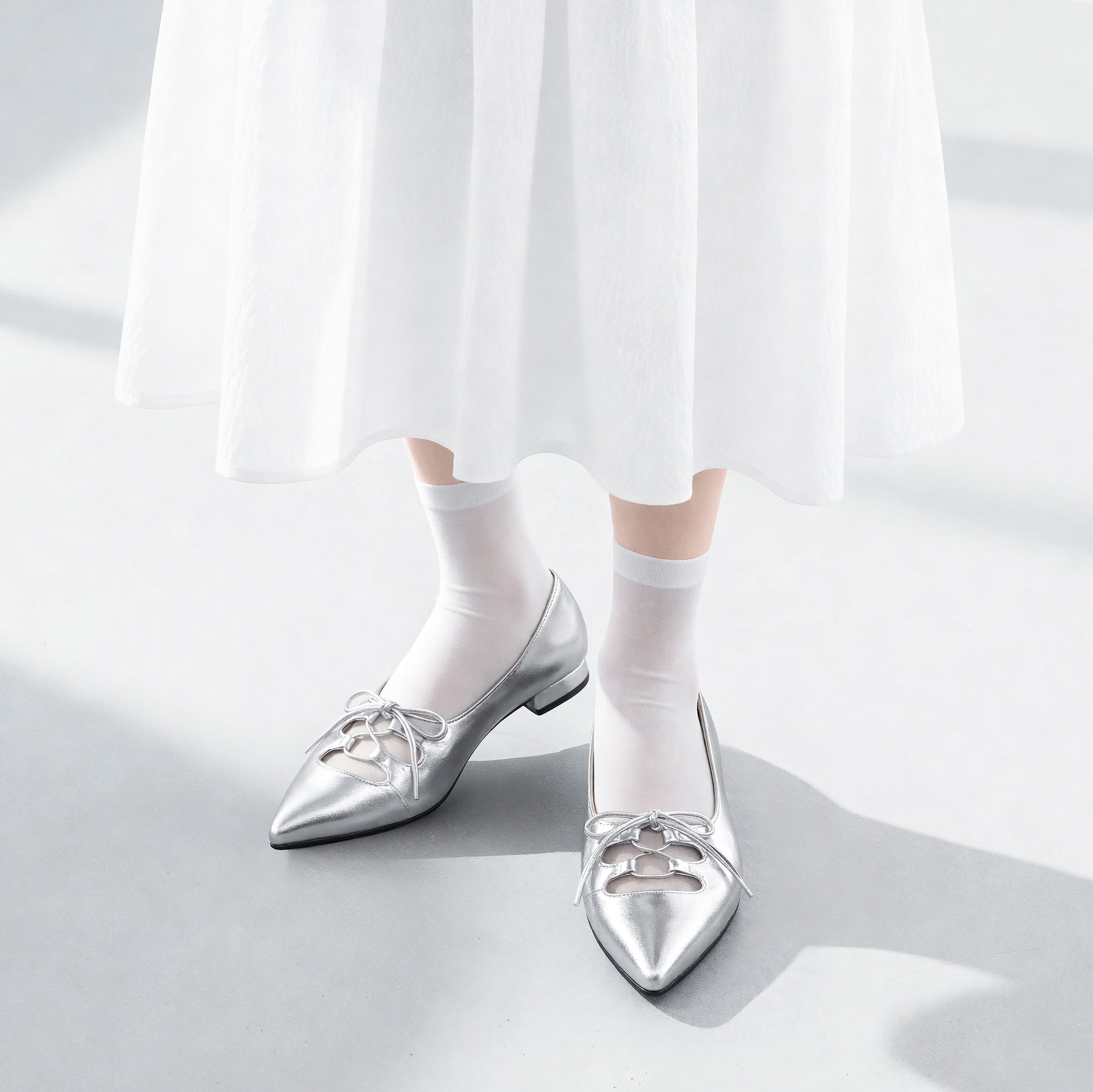 予約：レースアップ フラットシューズ（m17068）シルバー – mamian