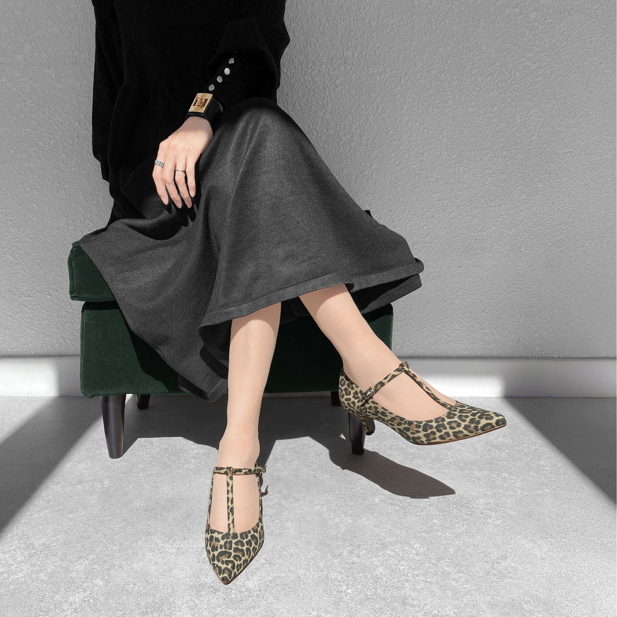 30%OFF：Tストラップ パンプス 5cmヒール（m55201）レオパードS