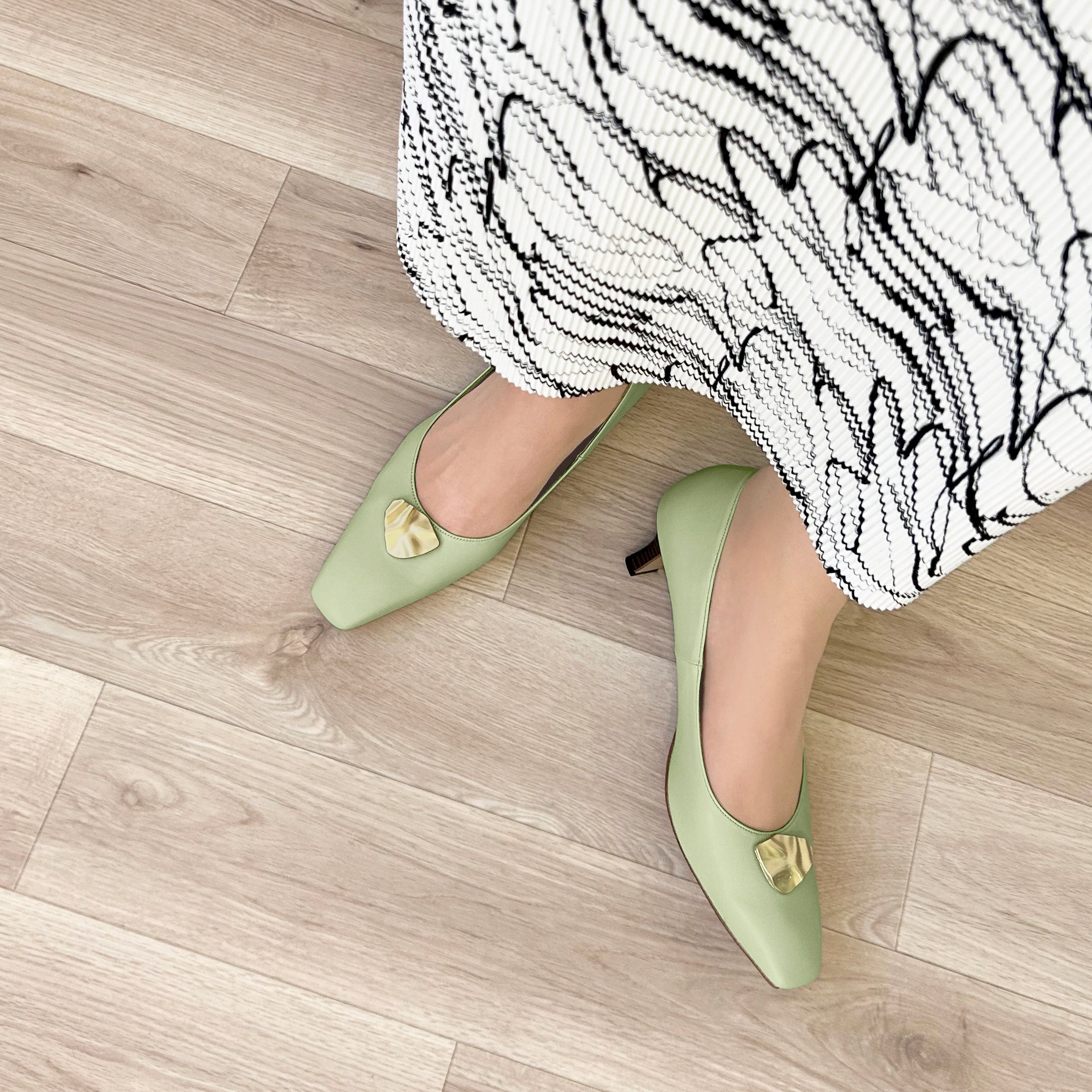 50%OFF：メタルパーツ スクエアトゥ パンプス（m55501）ライトグリーン