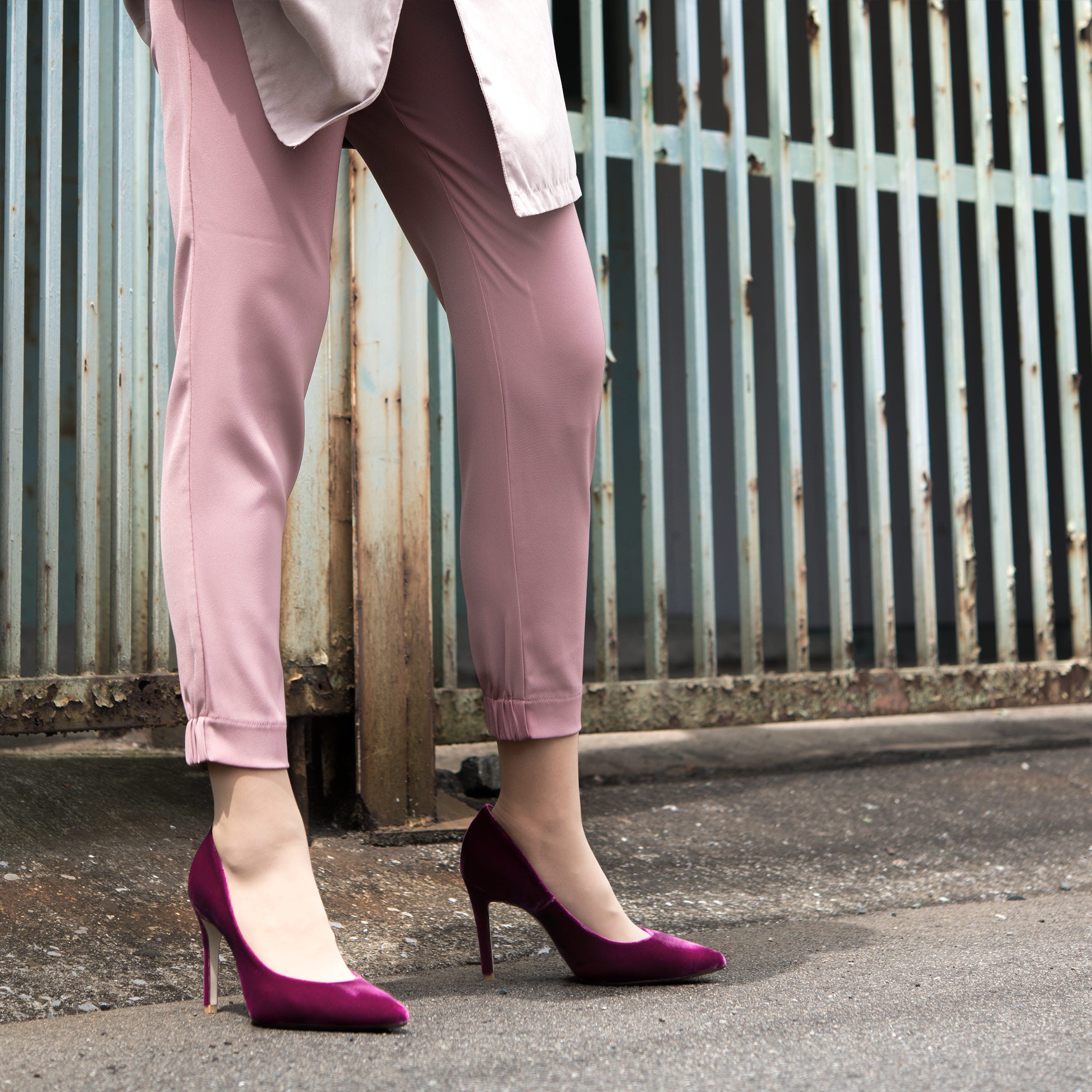 ピンクベルベットハイヒールパンプス 50%OFF：ベルベット調 ハイヒール パンプス（961aw1-ag）グレープ