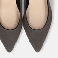 2025AW：ポインテッドトゥ スエードパンプス（m55225）チャコールS/mamian（マミアン）