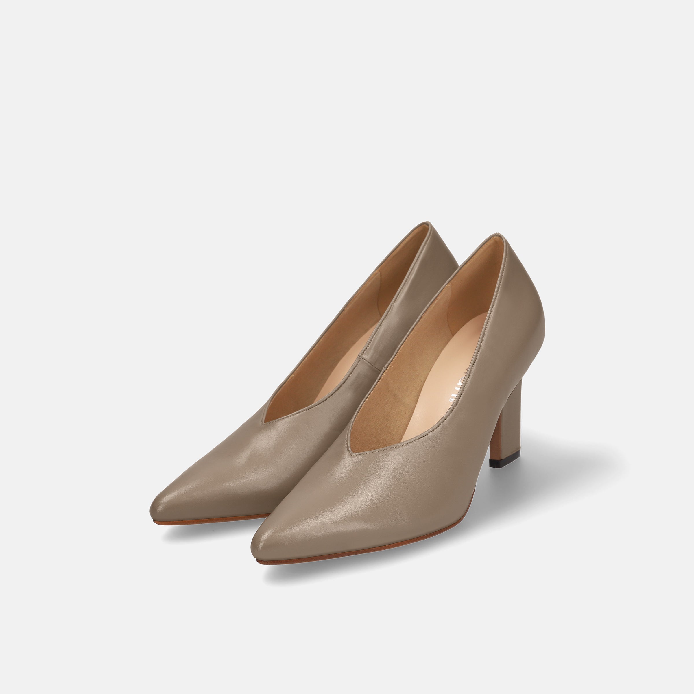 40%OFF：甲深デザイン パンプス（m81012）グレージュ – mamian