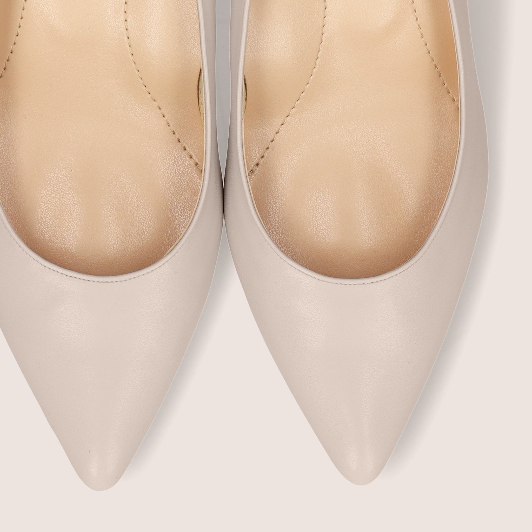 ラストワン30%OFF：iCoN COLORS：ポインテッドトゥ スムース パンプス