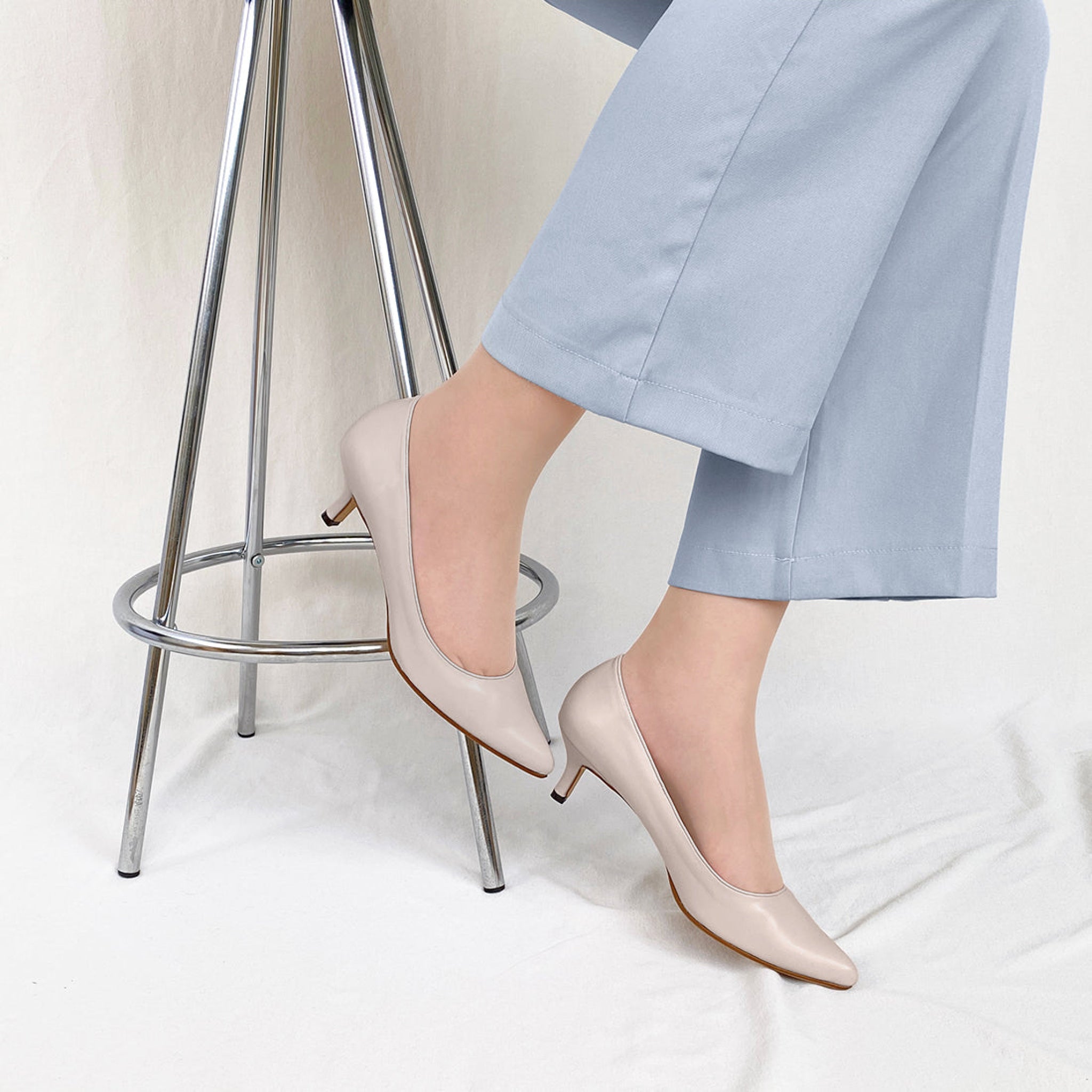 ラストワン30%OFF：iCoN COLORS：ポインテッドトゥ スムース パンプス