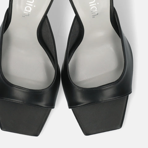 予約：2026SS：スクエアトゥ シンプル ミュール（m96104）ブラック