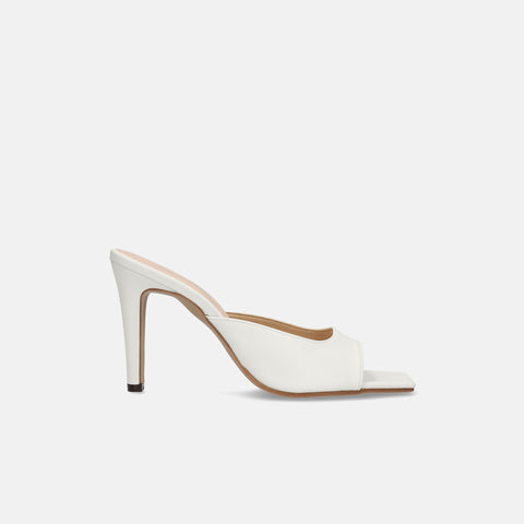 予約：2026SS：スクエアトゥ シンプル ミュール（m96104）ホワイト