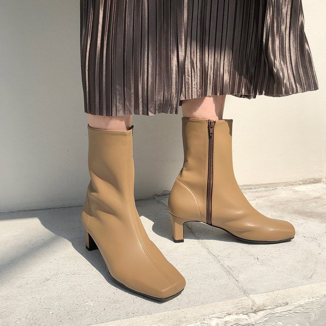 60%OFF：ワイドスクエアトゥ ショートブーツ（5400）ベージュ