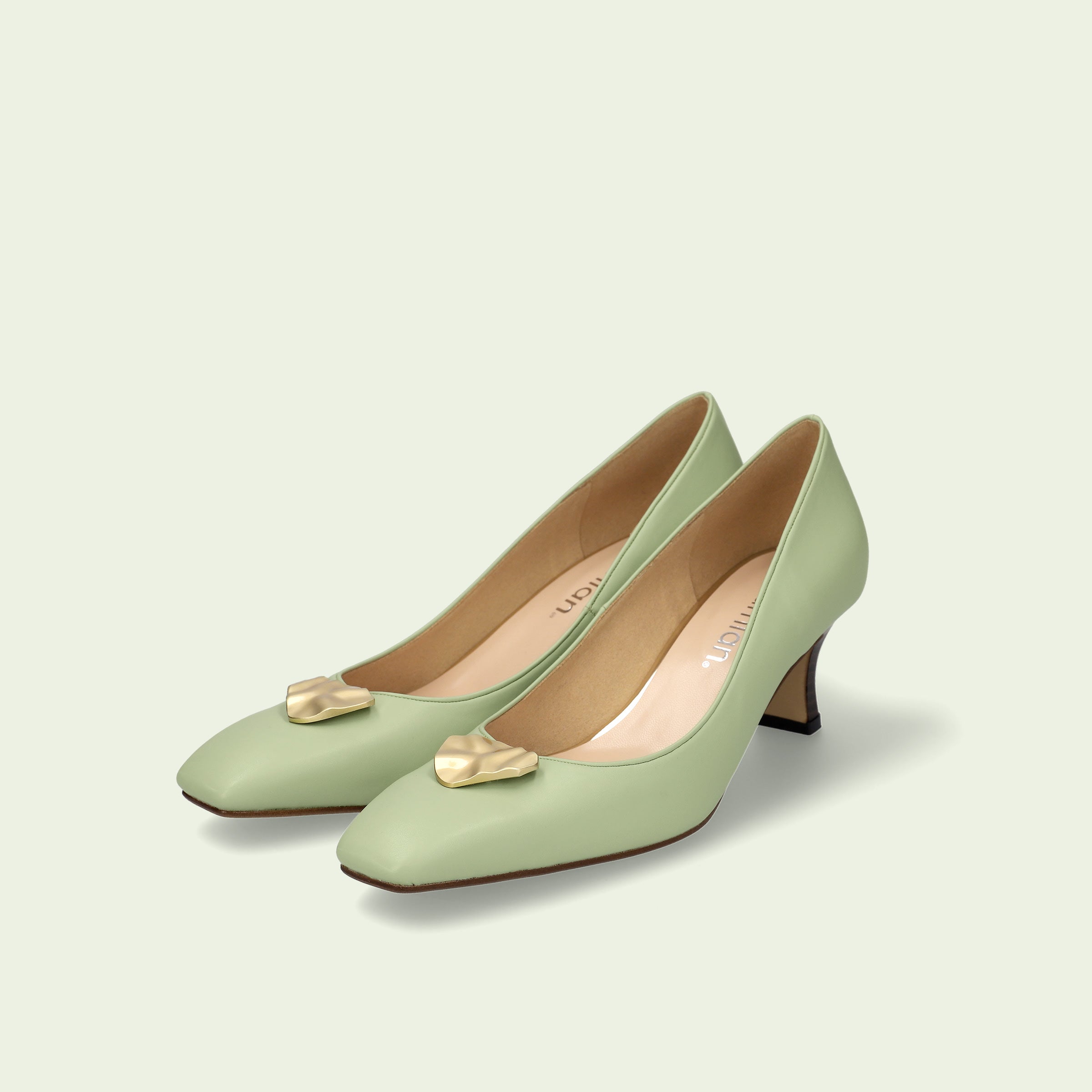 50%OFF：メタルパーツ スクエアトゥ パンプス（m55501）ライトグリーン